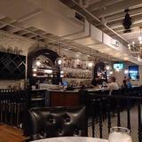 Vic's River Grill