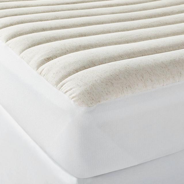 Queen Machine Washable Linen Blend Mattress Pad - Casaluna™