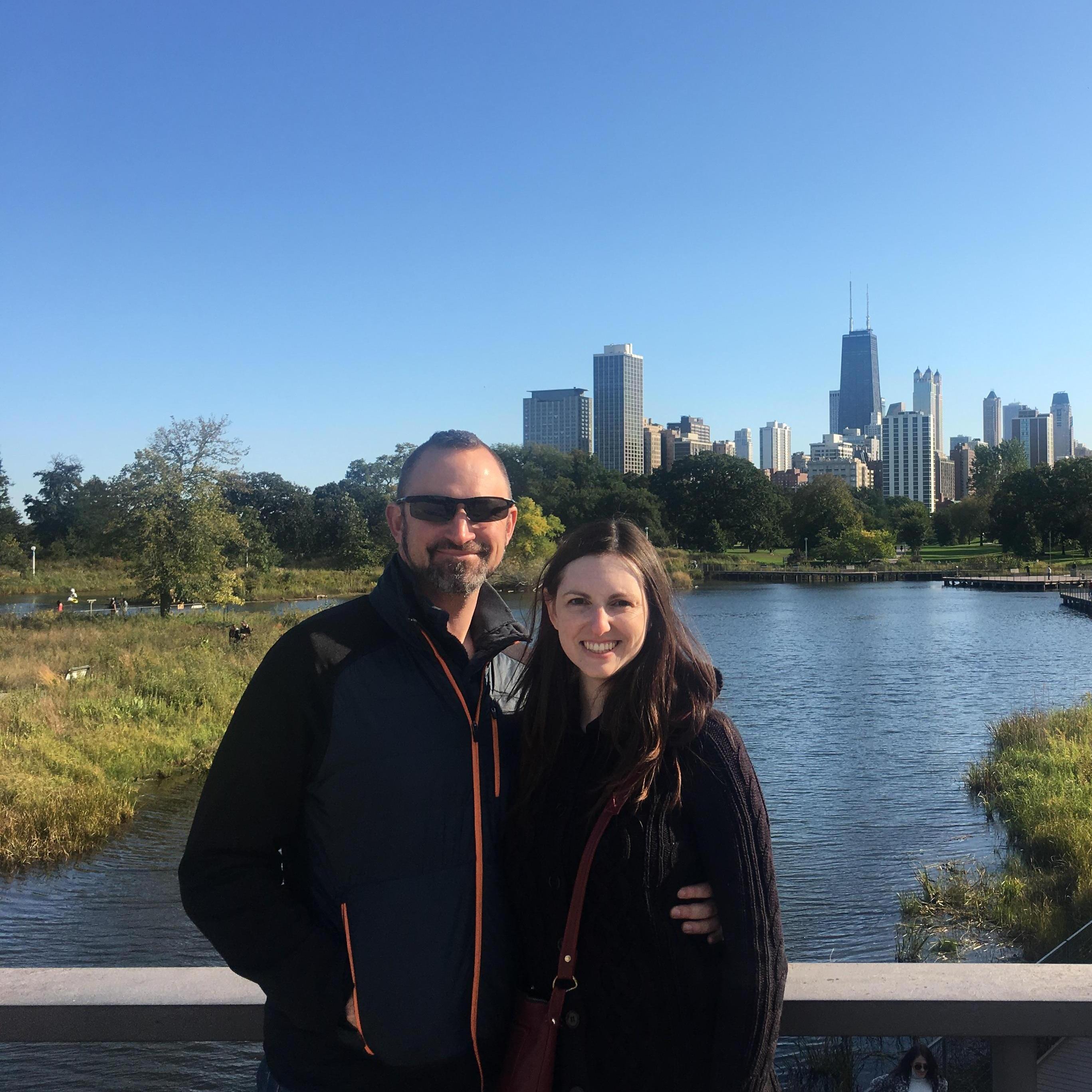 On our way to the Lincoln Park Zoo in Chicago. It was a bit cold but still a lot of fun! (October, 2019)