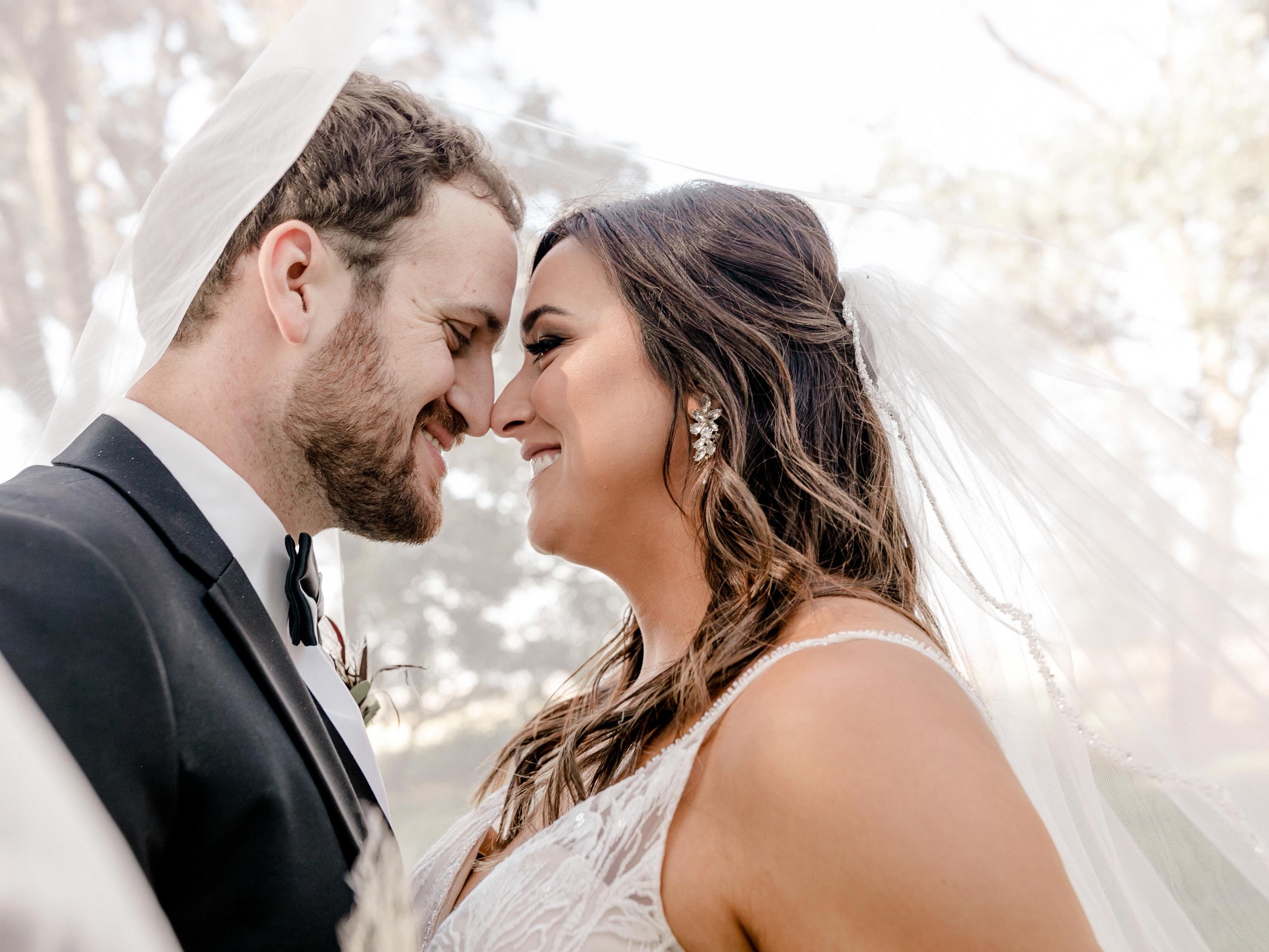 The Wedding Website of Lindsey Vieira and Brian Milanesio