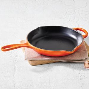 Le Creuset Signature Cast Iron Handle Skillet 9 Inch