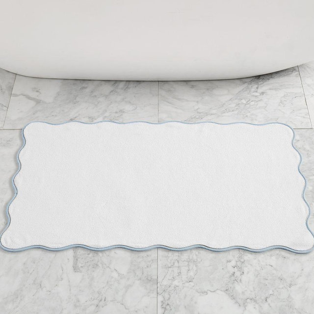 Scalloped Bath Mat, White/Chambray, 21" x 34"