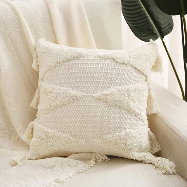 Boho Tufted Tassel Throw Pillow Cover -Nordic Cream White Comfortable Pillowcase: with Minimalism Style Shag Square Cushion for Home Decoration, Living Room, Bedroom, Sofa, Couch, Bed, Car, etc.