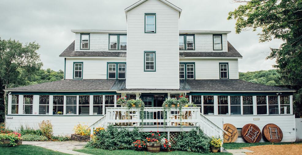 The Wedding Website of Ariana Ayala-Woods and Dominique Pender