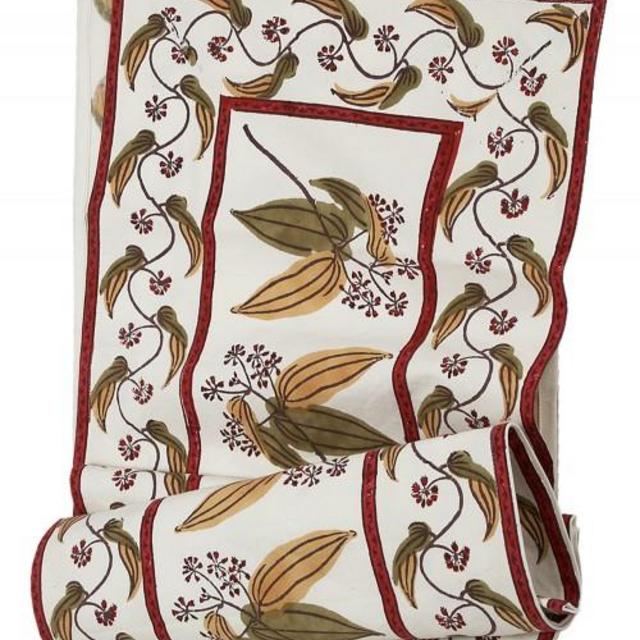 Fairy Circle Table Runner