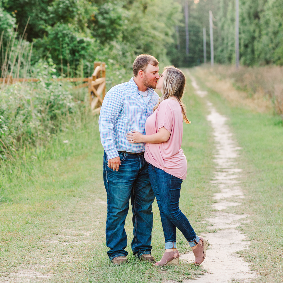 Engagement Pictures!! May, 2021