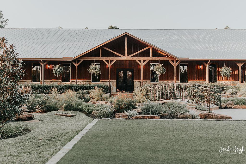 The Wedding Website of Kaley Gollnisch and Tyler Hyman