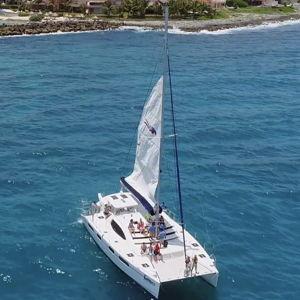 Cancun Experience: Catamaran Sailing & Snorkeling