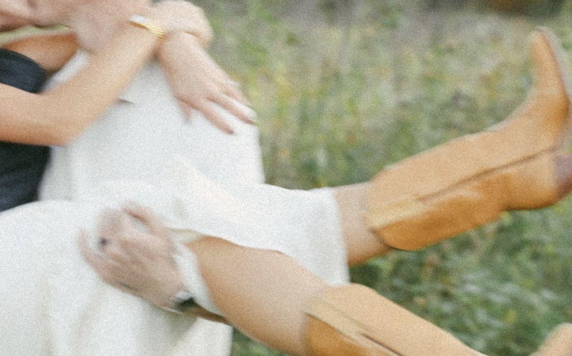 The Wedding Website of Campbell Jo Van Ess and John Michael Phelan