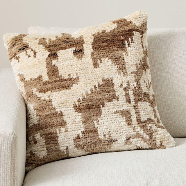 Reign Ikat Pillow Cover, Mocha/Ivory, 22"