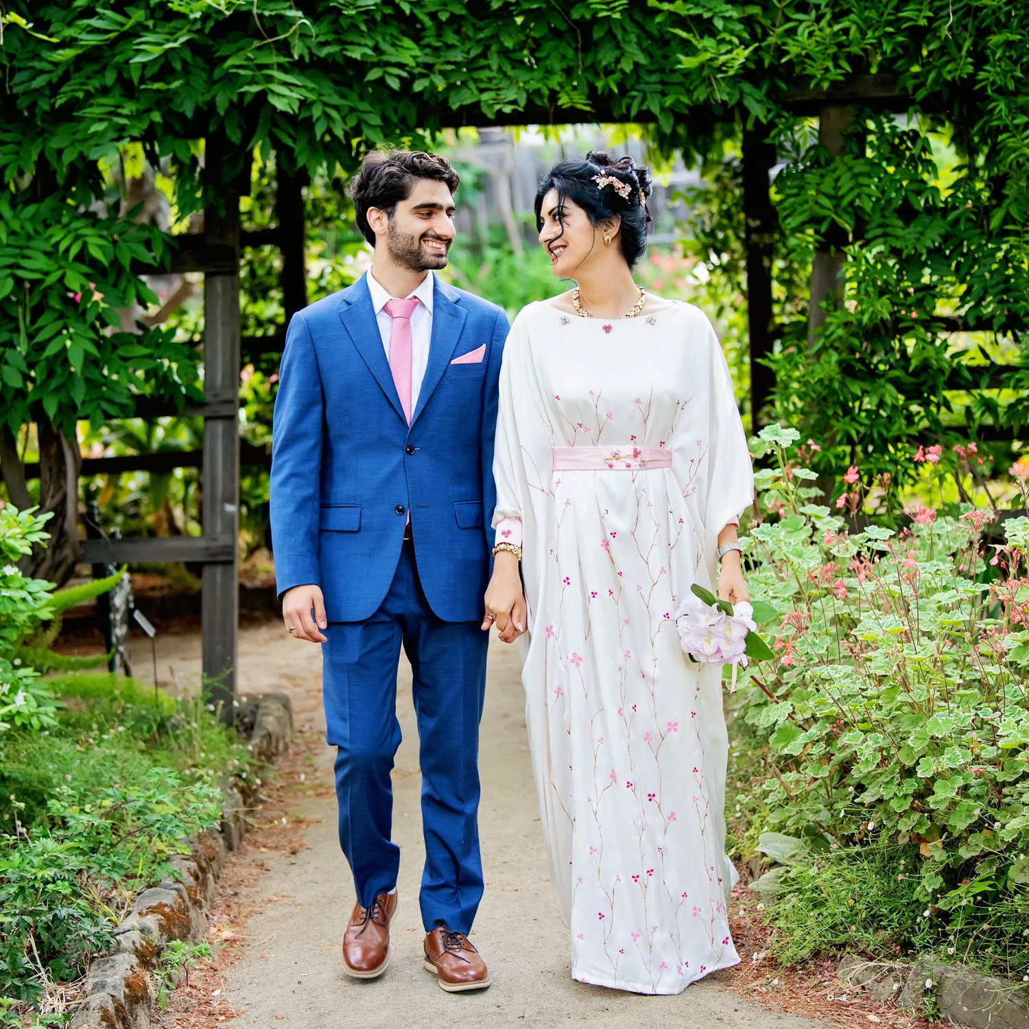Another Engagement Photo صورة أخرى من حفل خطوبتنا