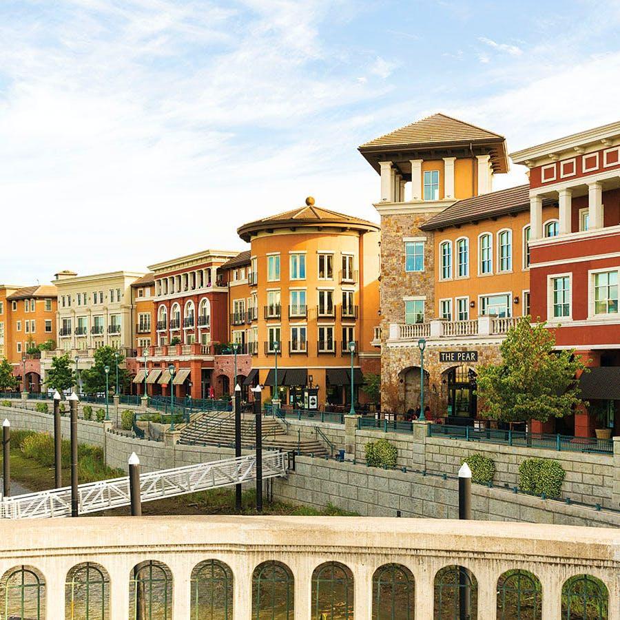 River Walk along Downtown Napa, great place for a walk with coffee!