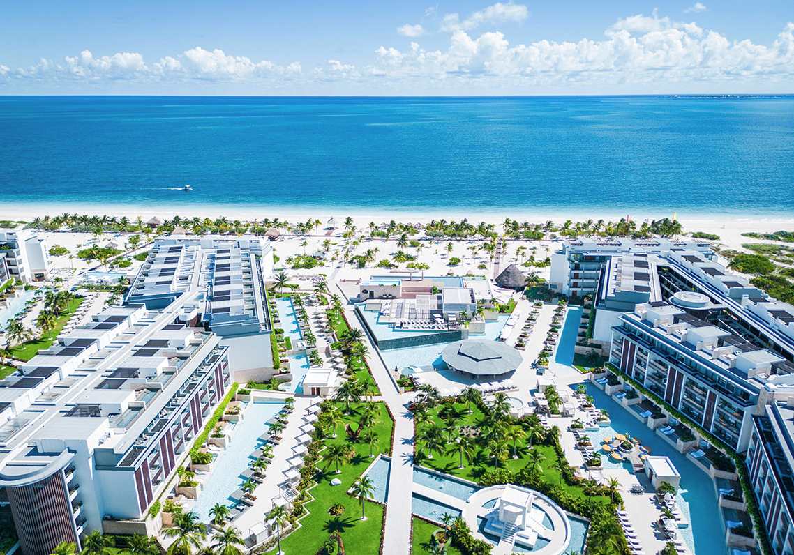 The Wedding Website of Sasha Myatt and Brent Pregont