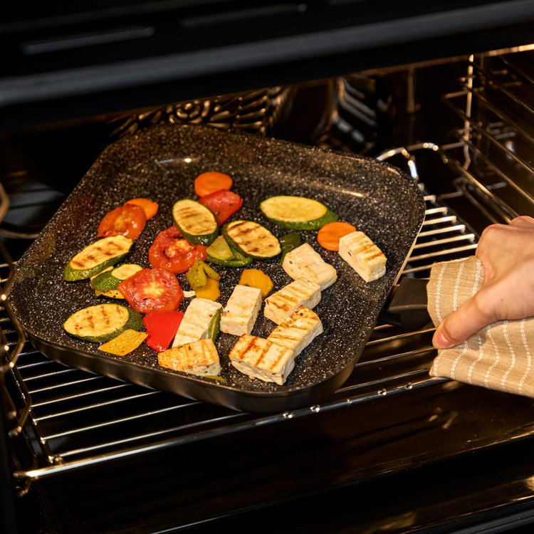 Zyliss, Ultimate Ceramic GrillPan | Zola