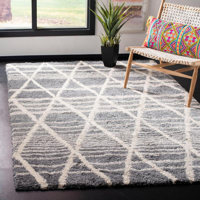 SAFAVIEH Casablanca Collection Area Rug - 5' x 8', Grey & Ivory, Handmade Moroccan Boho Trellis Wool, 1.2-inch Thick Ideal for High Traffic Areas in Living Room, Bedroom (CSB250F)