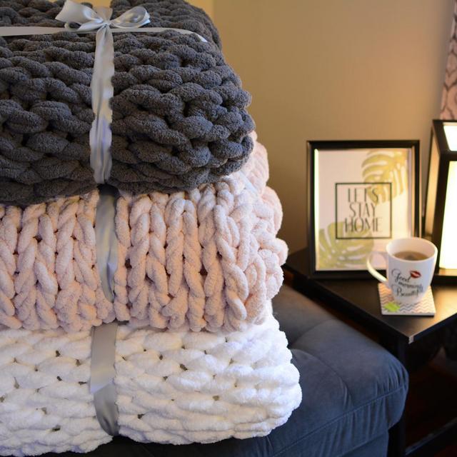 WHITE Large Chunky Knit Blanket, Soft, Comfy