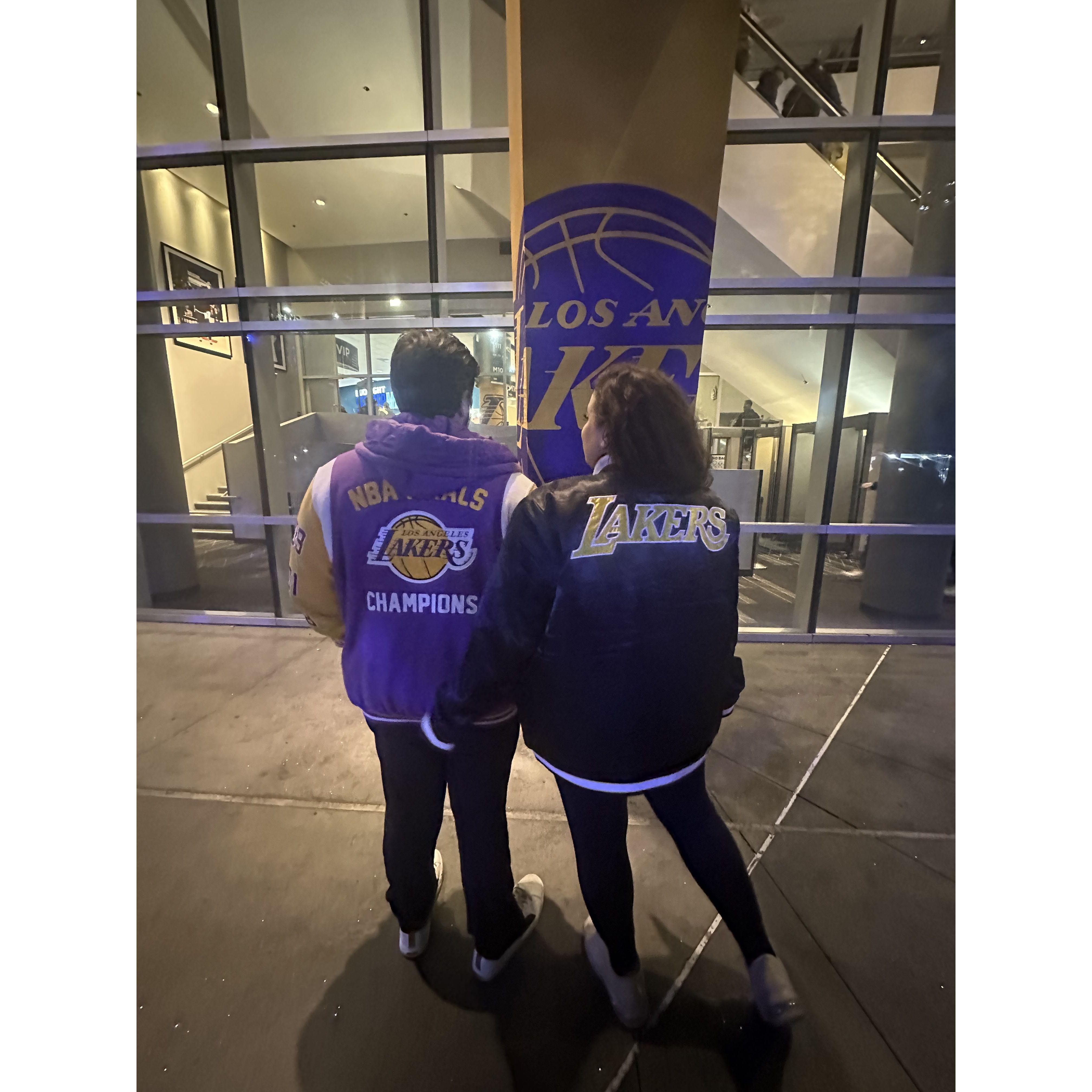 Lakers fans