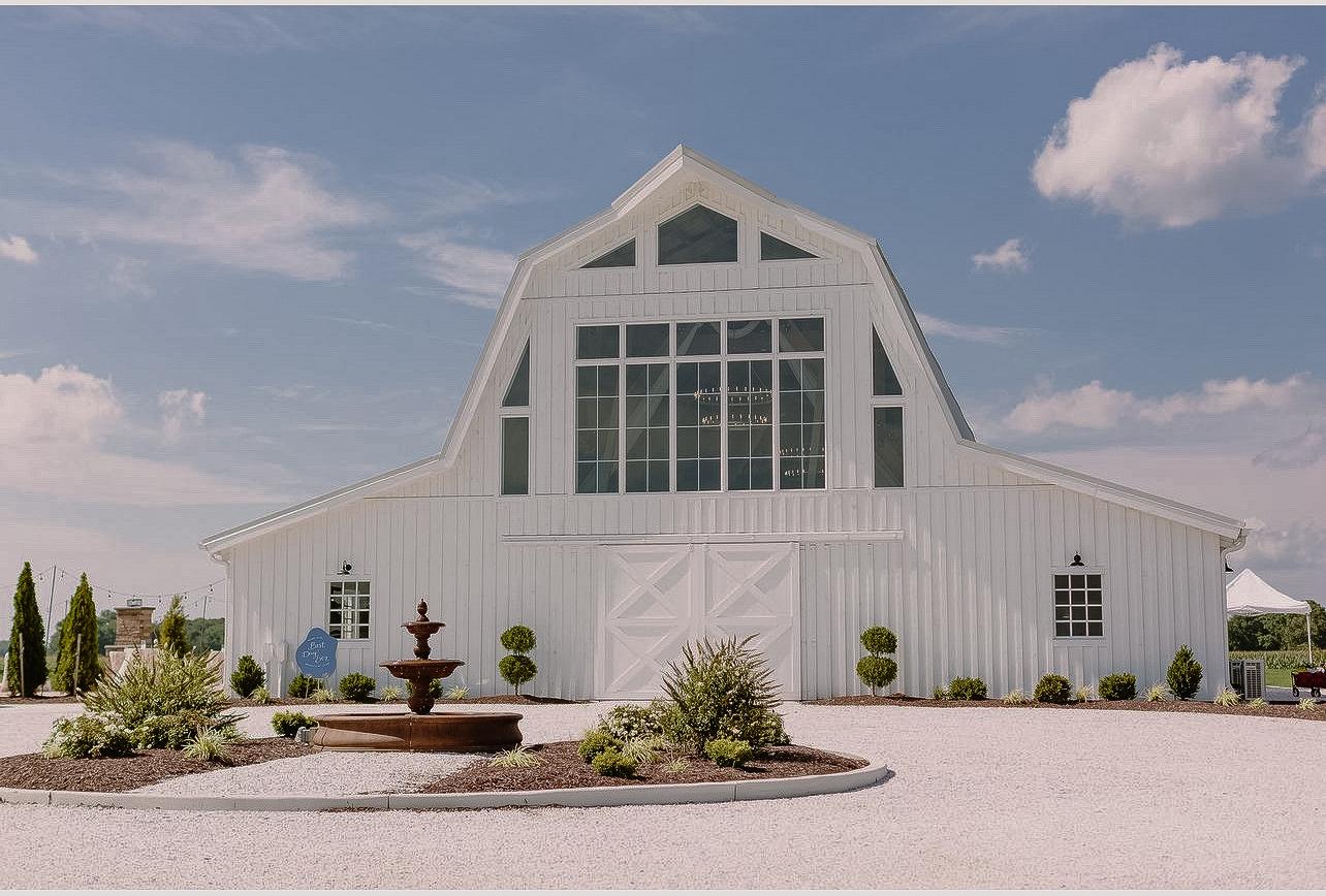 The Wedding Website of Tayler Grimail and Nicholas Kellner