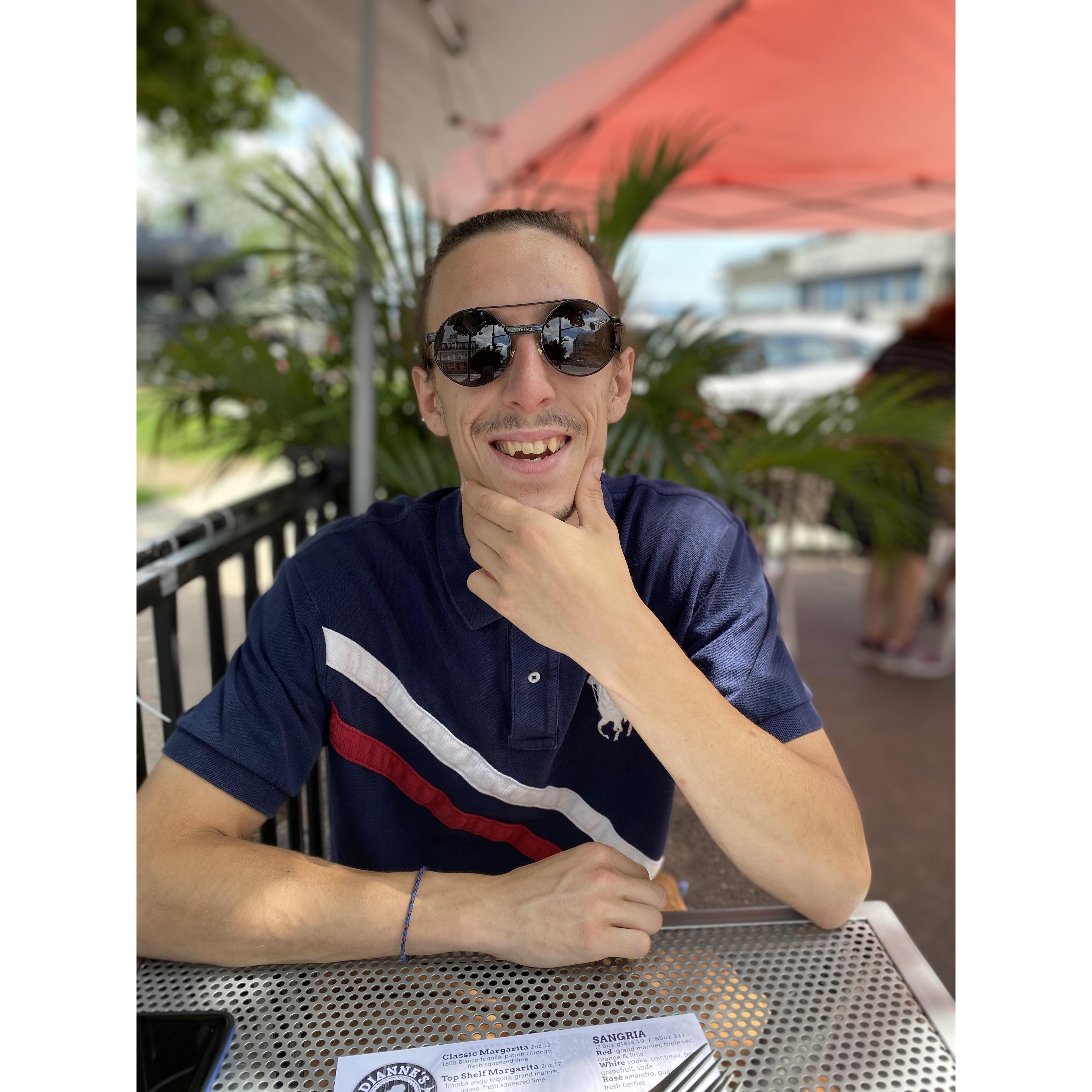 Date day in downtown Kingston