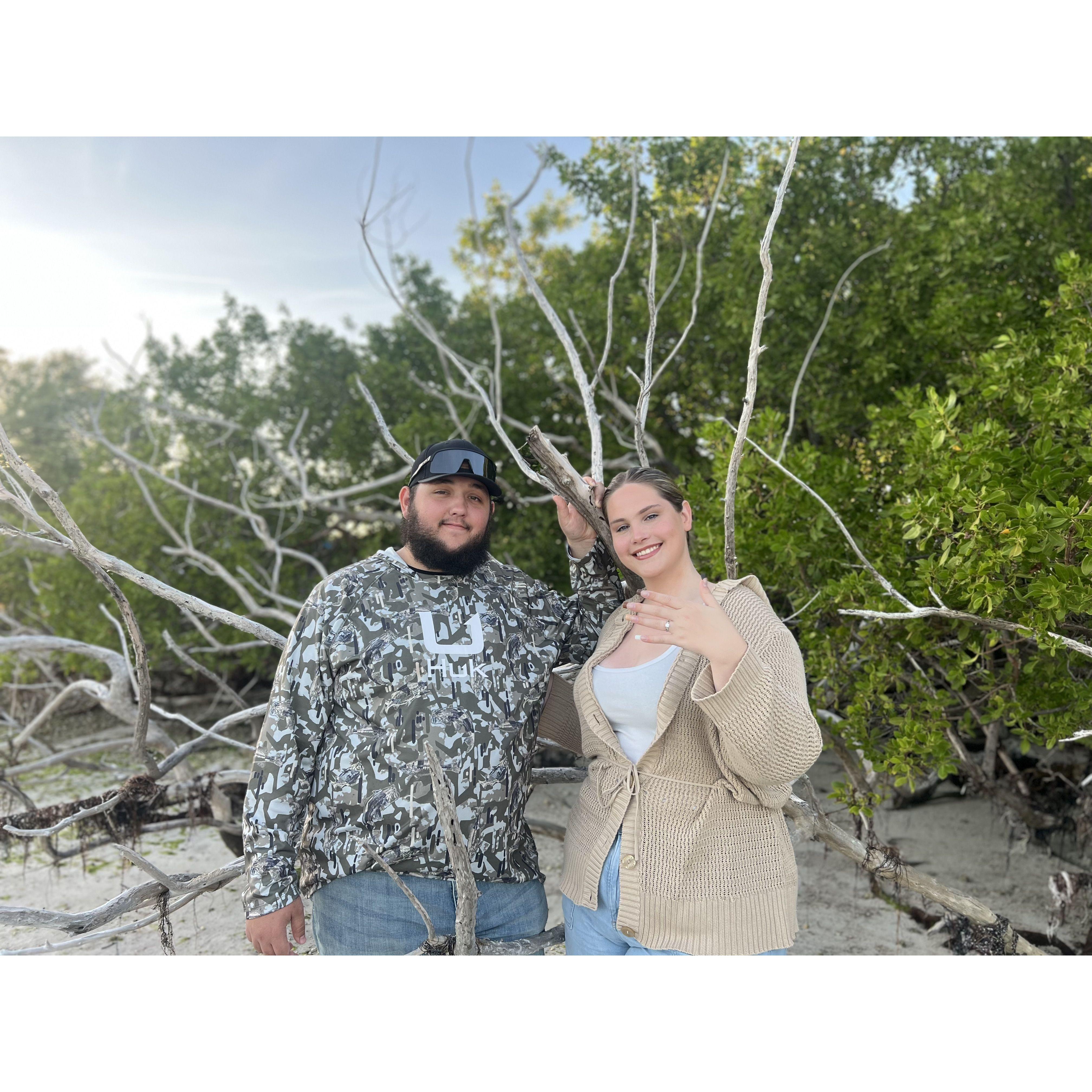florida engagement pictures with family
