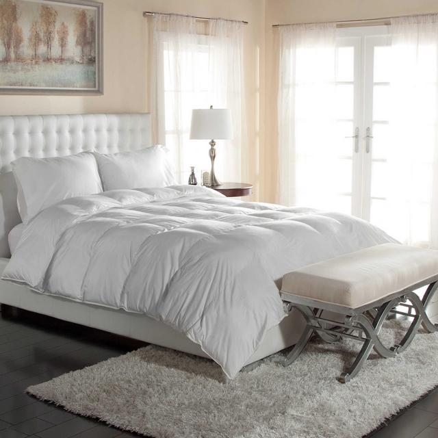 PrimaLoft® 400-Thread-Count Down Alternative Comforter in White