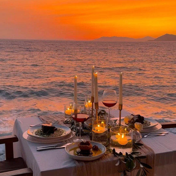 Romantic dinner