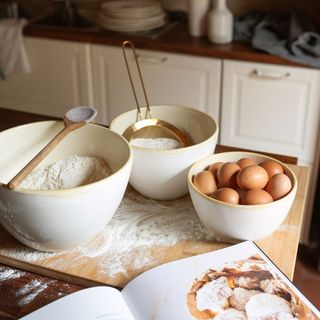 Italian Kitchen Mixing Bowl