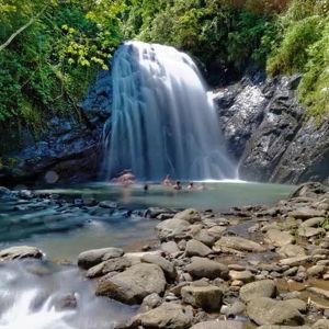 Honeymoon - Waterfall hike excursion in Fiji