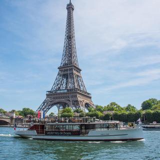 Aperitif Cruise on the Seine for 2 - Paris