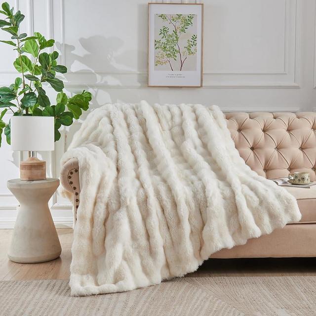 Lotus Karen Faux Fur Throw Blanket Cream White - Big Bubble Rabbit Fluff Blanket for Couch Bed Sofa,Softest Fluffy Fuzzy Cozy Blanket,Thick Furry Plush Shaggy Warm Blankets for Women,90x90 Inches
