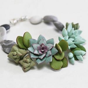 Green Succulent Bracelet Polymer clay Succulent plant Bracelet. Succulent wrist corsage. Miniature Plant Bracelet. Wedding Succulent Jewelry