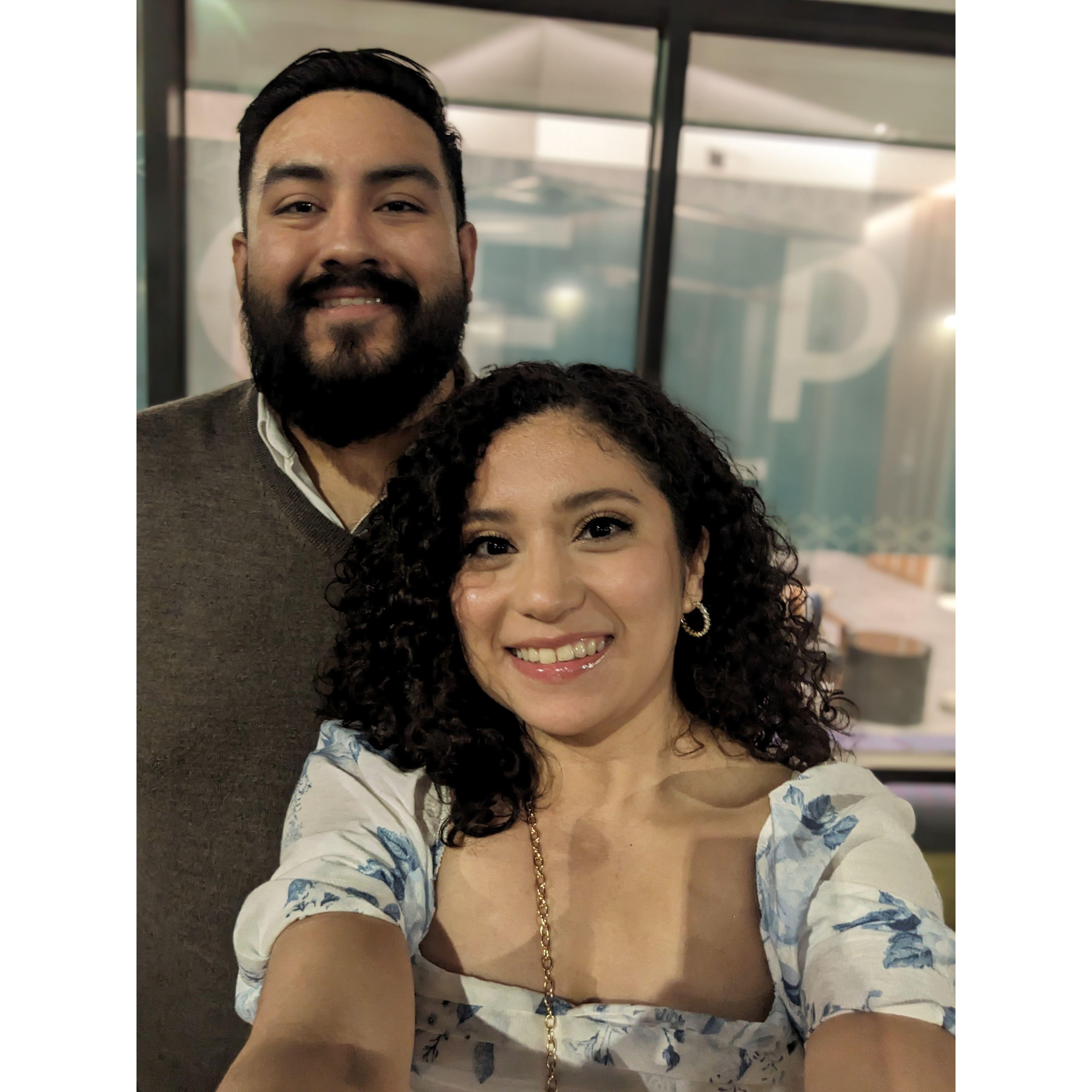 Our fourth dating anniversary. Nuestro cuarto aniversario de novios.