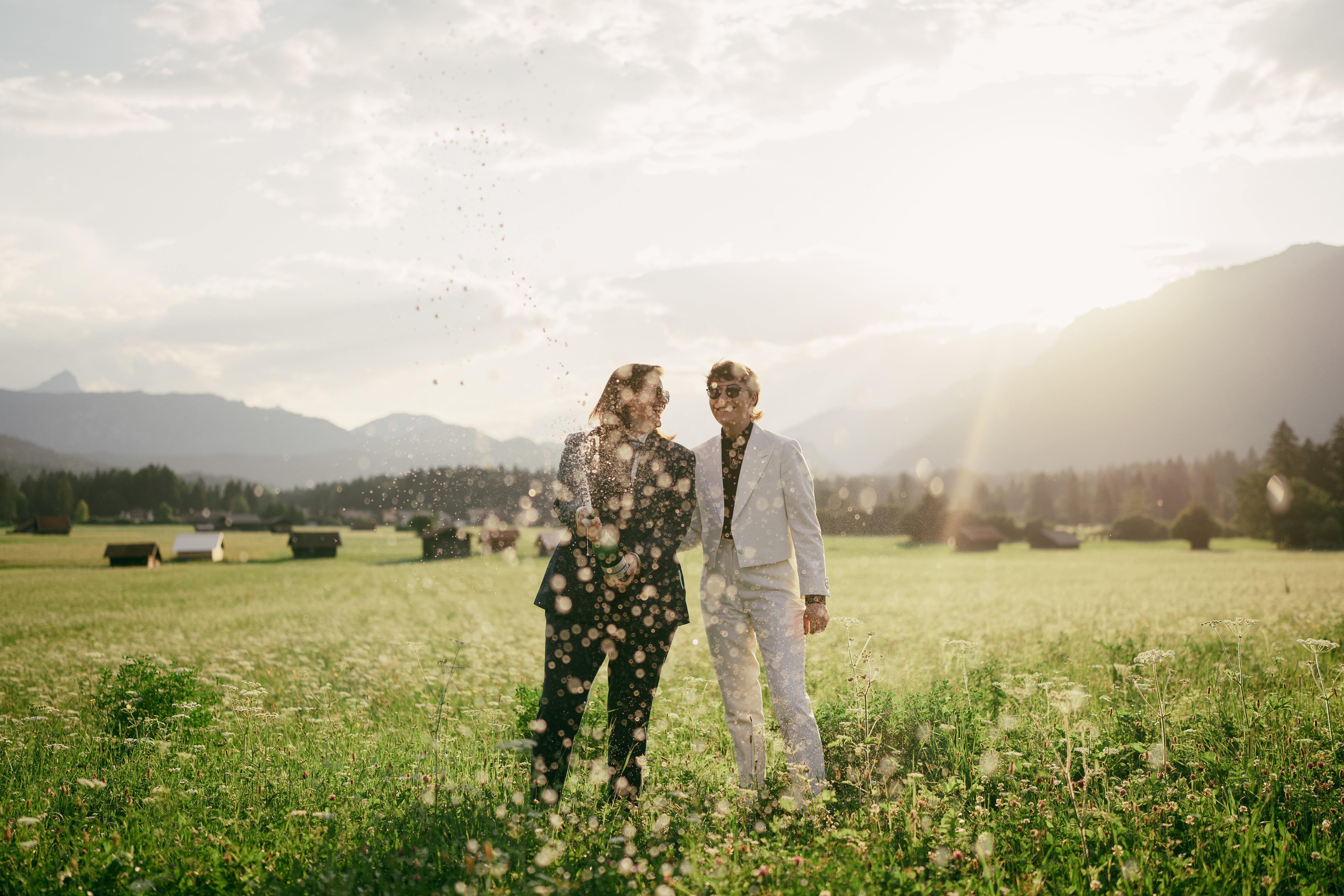 The Wedding Website of Alexa Faraone and Sam Stith