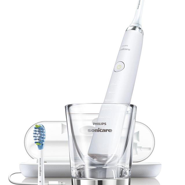 Philips Sonicare Diamond Clean Rechargeable Toothbrush w/Deep Clean Mode with Adaptive Clean Brush Head, White