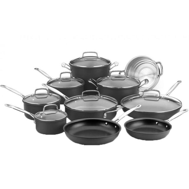 Cuisinart Chef’s Classic Nonstick Hard-Anodized 17-Piece Cookware Set