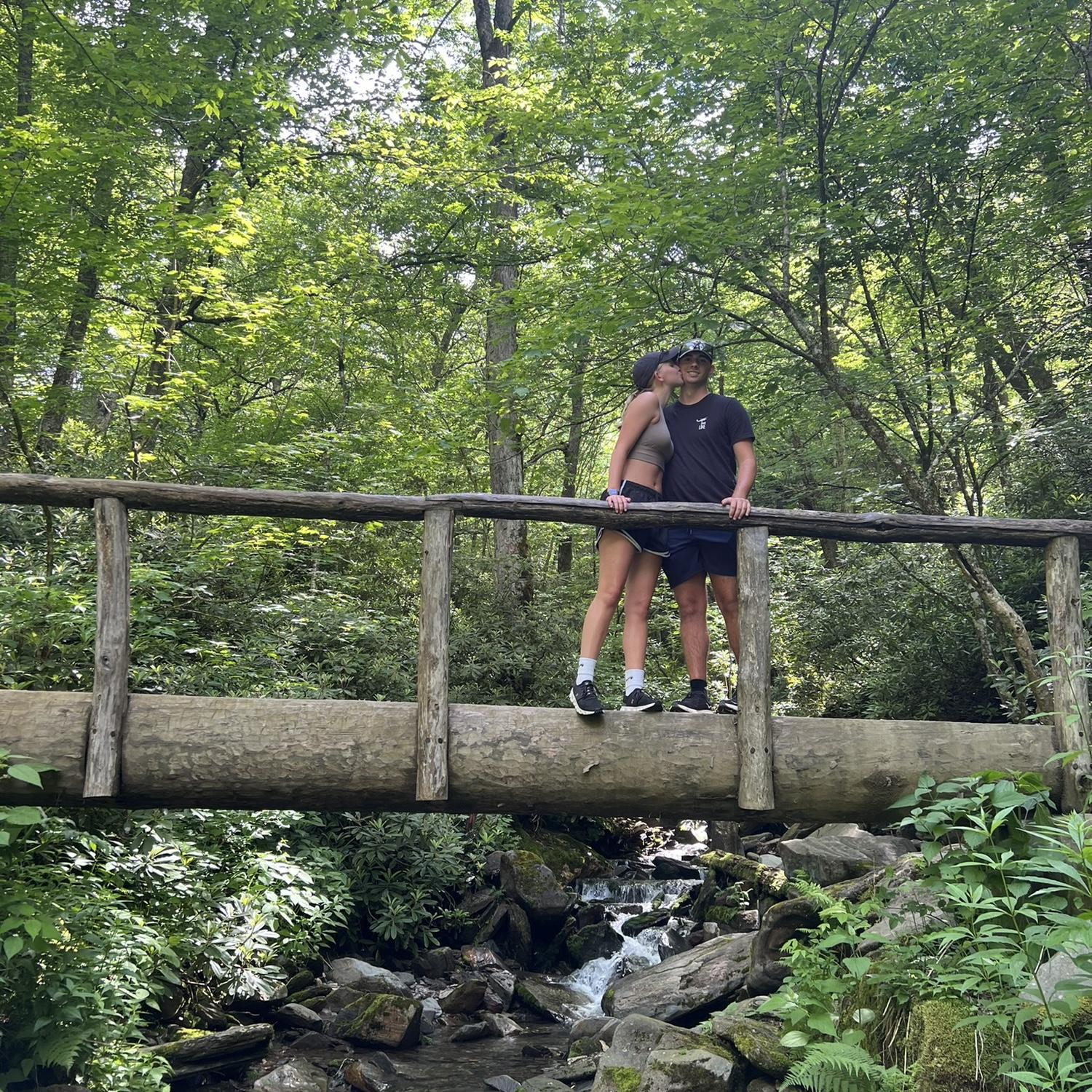 6+ mile hike in Tennessee