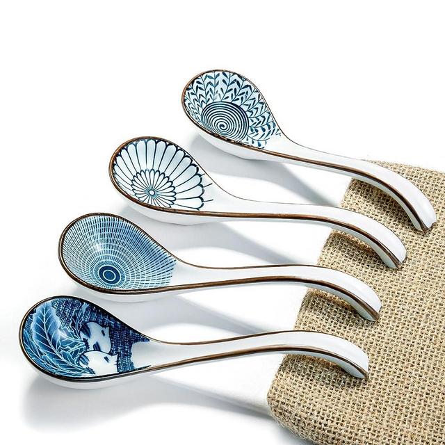 DAHO GOMSU Asian Ceramic Soup Spoon, with Long Handle Easy to Hold, Non-slip Bottom, for Japanese Ramen, Chinese Wonton, Dumplings, Pho, Noodle Soup Spoons, Set of 4 (V86)