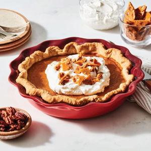 Heritage Fluted Pie Dish in Cerise