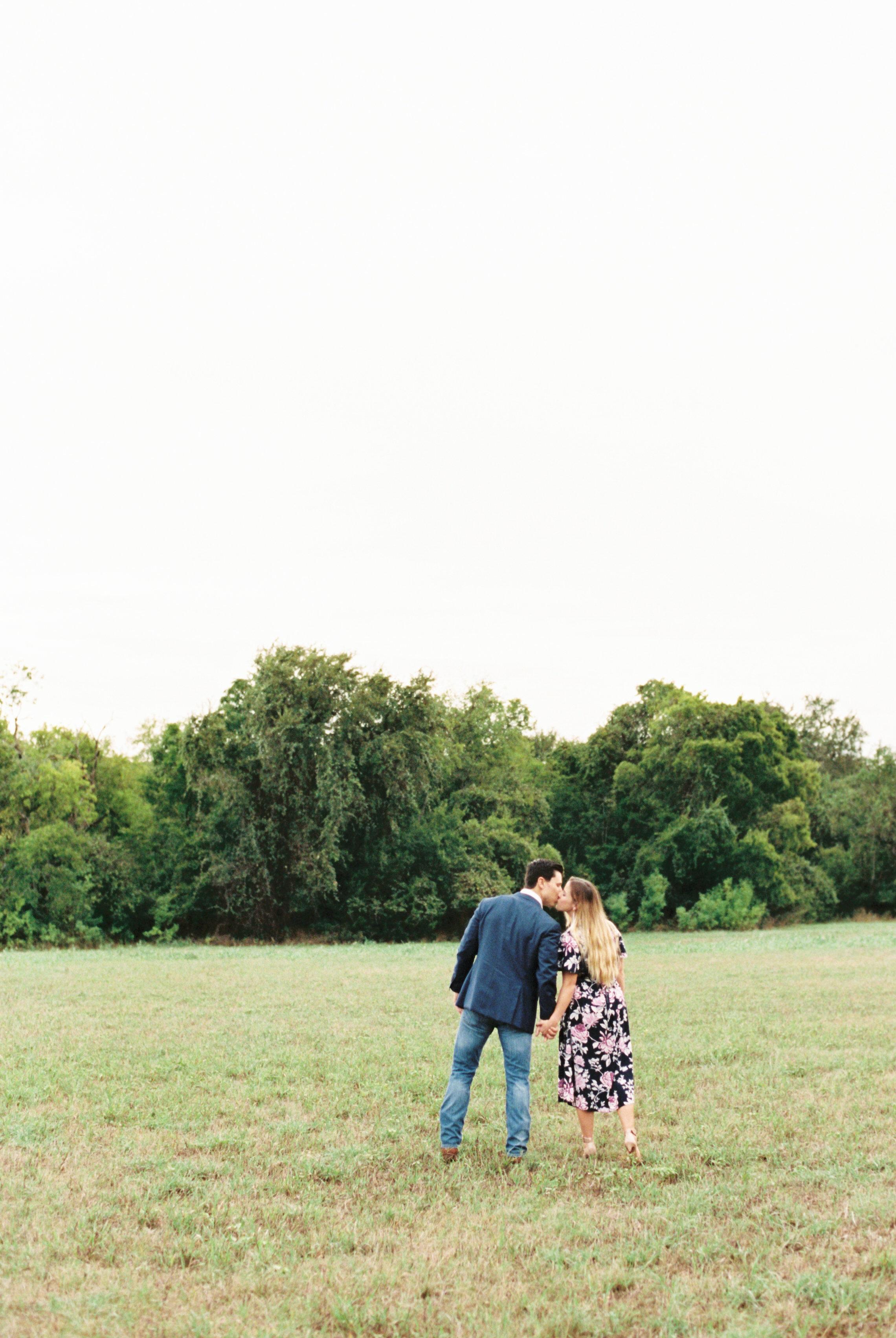 The Wedding Website of Madeline Binnie and Aaron De Leon