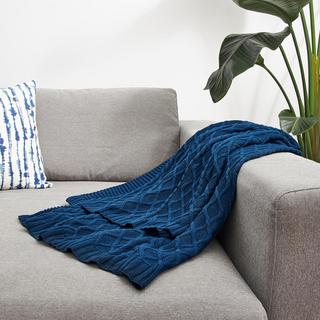 Over-sized Cable Diamond Knit Throw