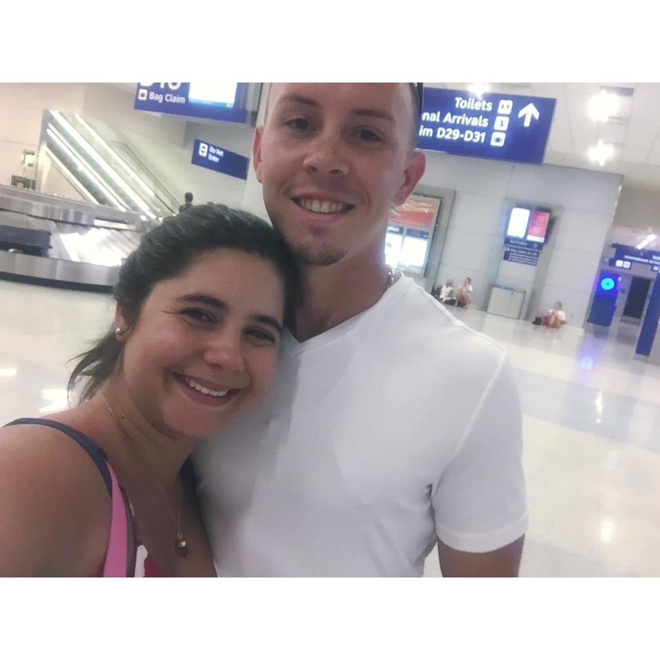 I arrive in Texas after 3 months without seeing each other. You can clearly tell that I was crying.