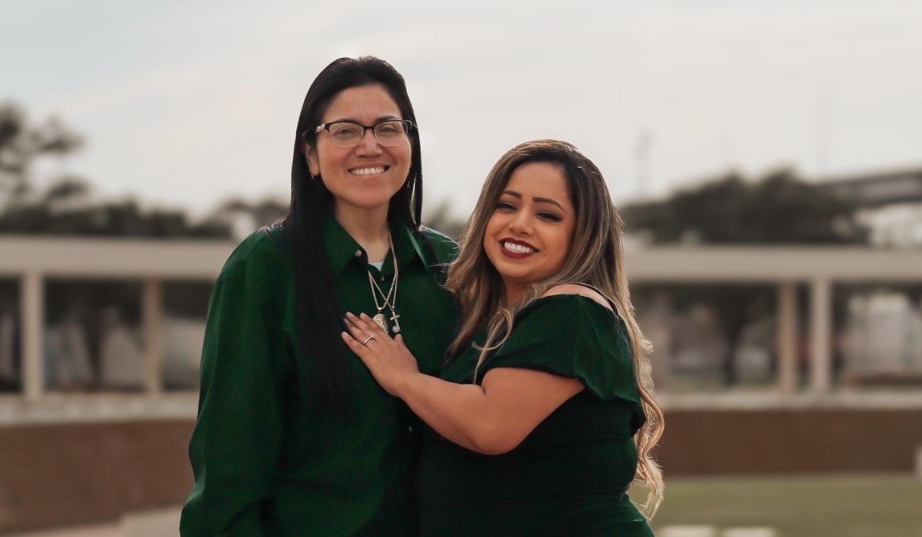 The Wedding Website of Alexis Lopez and Deanna Robles