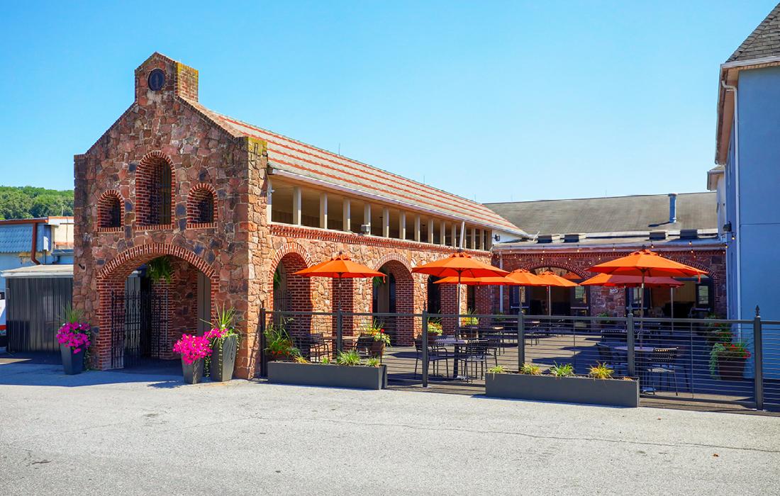 The Wedding Website of Tyler Vasbinder and Christy Bender