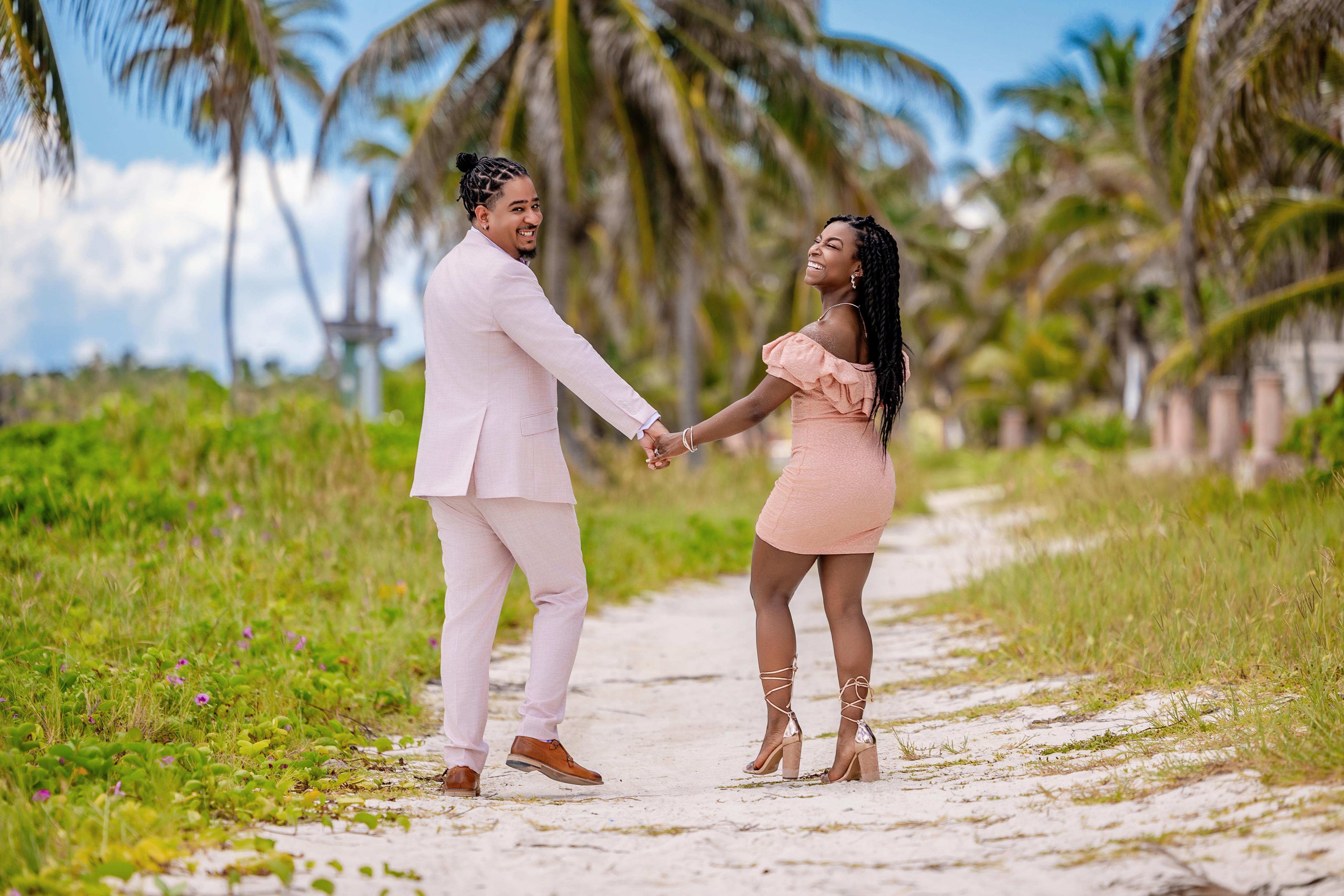 The Wedding Website of Christopher Suida and Darrellena Thompson