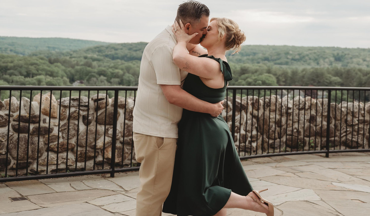The Wedding Website of Stephanie Crook and Christopher Scalia