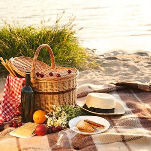 Picnic Basket of Mallorcan Delights 🍇