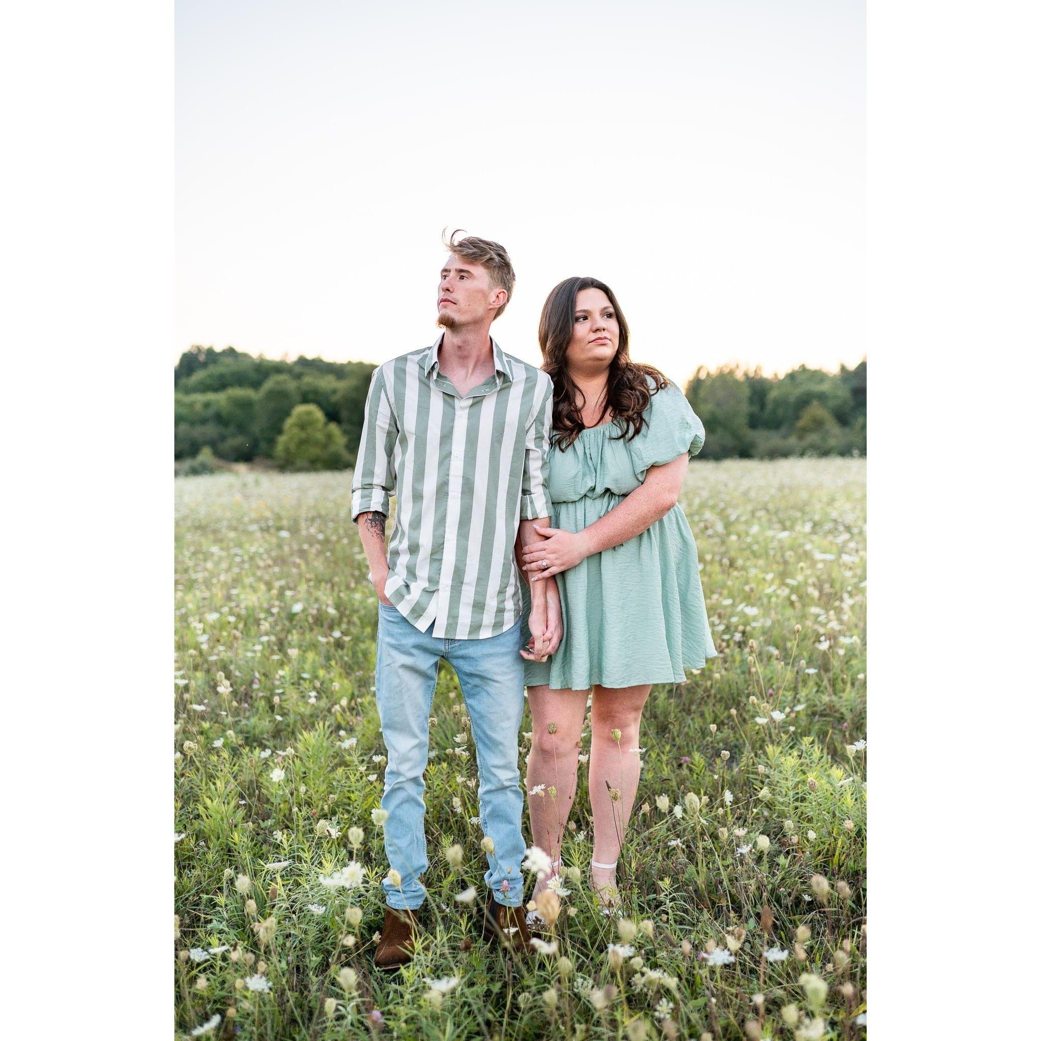 Engagement pictures in Michigan