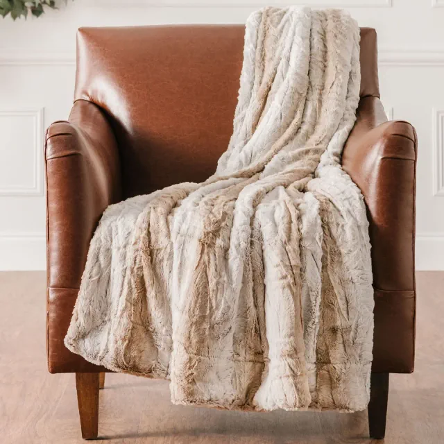Chanasya Faux Fur Ombre Throw Blanket with Reversible Faux Shearling - Queen Size - Brown