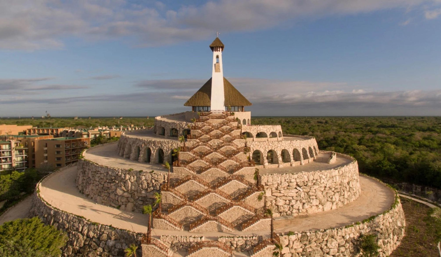 The Wedding Website of Gabriela Gomez and Roy Frausto