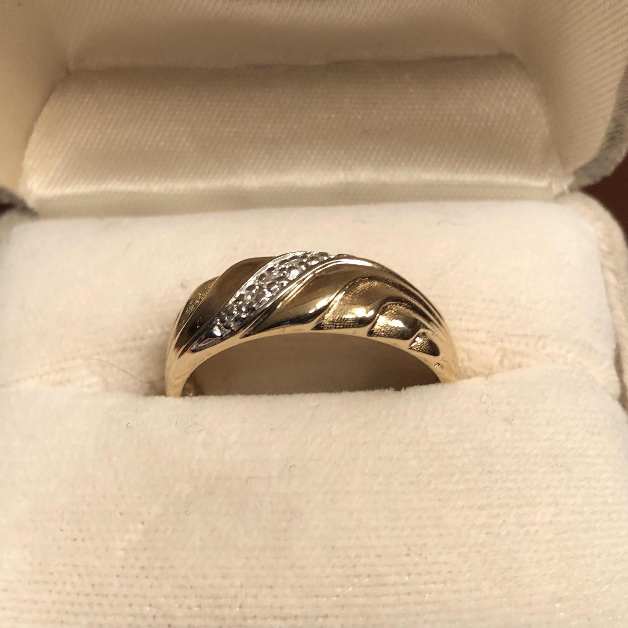 Jesyka's Great Aunt Bertha was married to a man for many years, and he wore this ring. Bertha presented it to Jesyka to give to Dan.